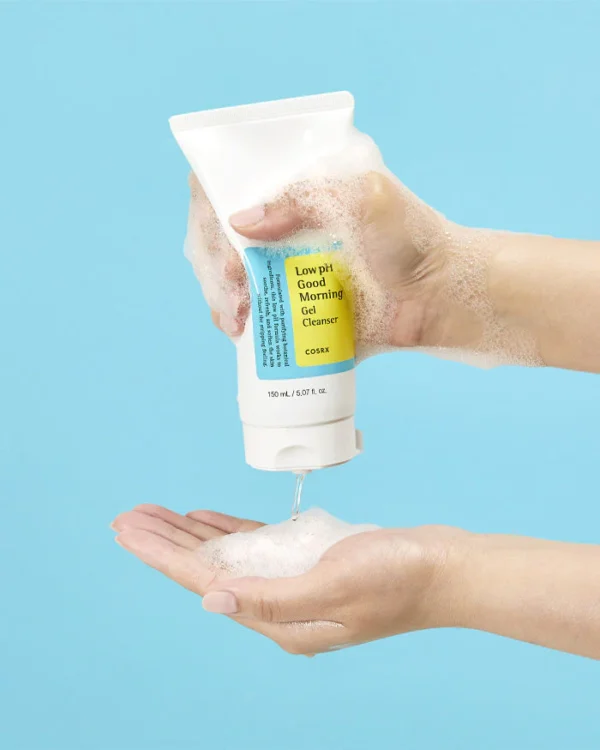 COSRX Low pH Good Morning Gel Cleanser - Image 2